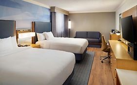 Courtyard By Marriott Long Beach Downtown